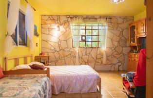 Se alquila piso de 2 habitaciones en Tazo, gastos incluidos. photo 0