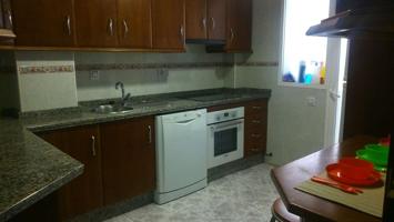 Piso de 3 habitaciones en alquiler en Gran Bulevar photo 0