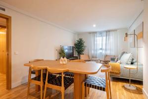 Se alquila piso de 3 habitaciones en Nueva España, gastos incluidos. photo 0