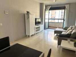 Piso de 1 dormitorio en alquiler en Camí Real, perfecto para trabajadores y estudiantes de postgrado. photo 0