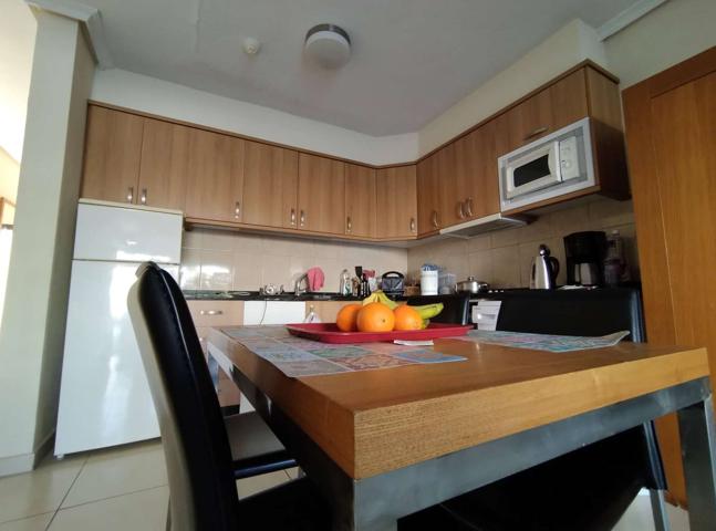 Se alquila piso de 3 dormitorios en Granadilla de Abona, perfecto para fumadores y dueños de mascotas. photo 0