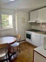 Piso de 3 habitaciones en alquiler en Santander photo 0