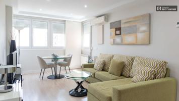 Apartamento de 2 habitaciones en alquiler en Pinar del Rey photo 0