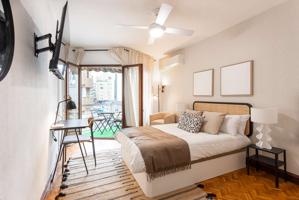 Piso en alquiler de 4 habitaciones en Alicante photo 0