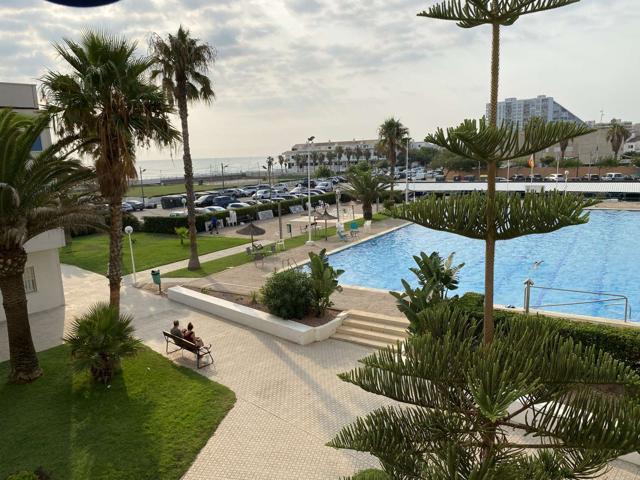 Piso de 4 habitaciones en alquiler en El Perellonet, gastos incluidos photo 0