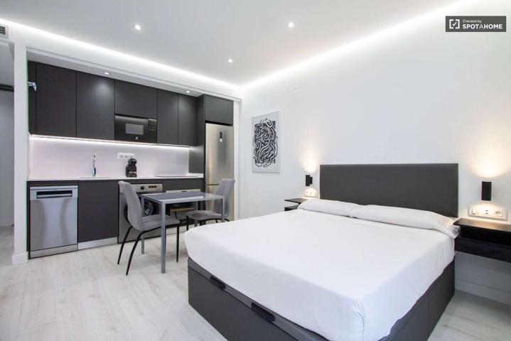 Estudio en alquiler en Universidad, todos los gastos incluidos photo 0