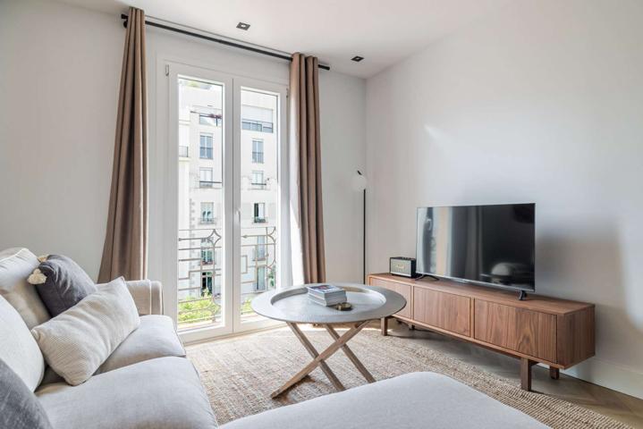Se alquila apartamento de 3 habitaciones en Ibiza con todos los gastos incluidos. photo 0