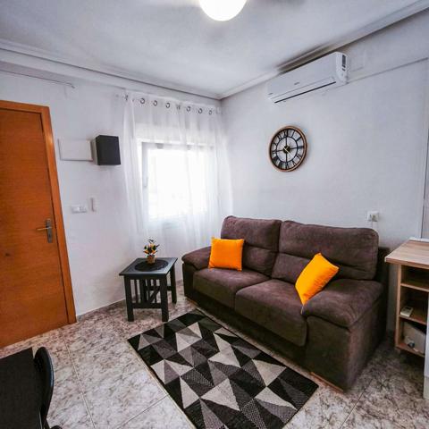 Piso de 3 habitaciones en alquiler en Santa Pola, gastos incluidos photo 0