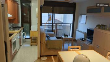 Piso de 2 habitaciones en alquiler en Zaragoza, todos los gastos incluidos, perfecto para profesionales, parejas, estudi photo 0