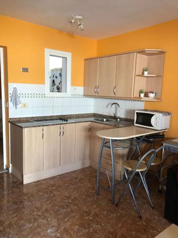 Se alquila apartamento de 2 dormitorios en San Bartolomé de Tirajana, gastos incluidos. photo 0