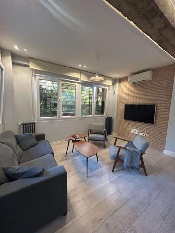 Piso de 1 dormitorio en alquiler en Ventas, Madrid, gastos incluidos. photo 0