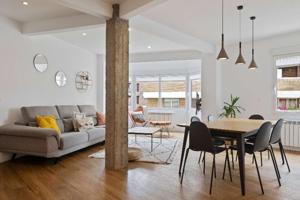 Se alquila piso de 3 habitaciones en Gros, San Sebastián. Ideal para profesionales y parejas. photo 0