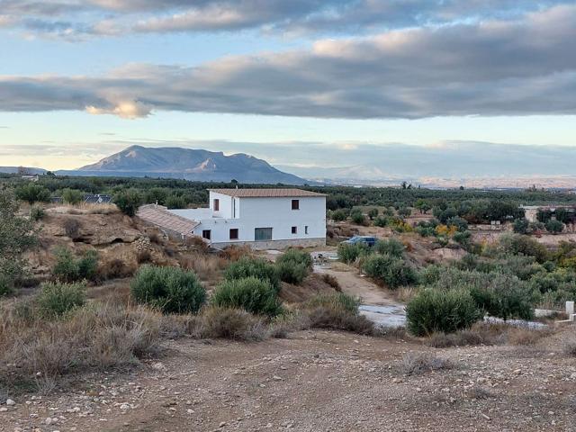 Se alquila piso de 3 habitaciones en Caniles, gastos incluidos photo 0
