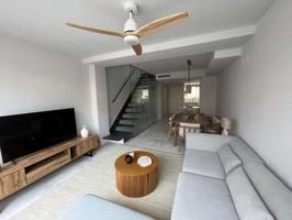 Apartamento de 3 dormitorios en alquiler en Jávea photo 0