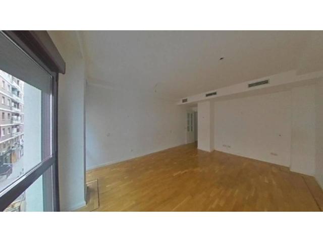 En venta espléndido piso en Chopera, Madrid. photo 0