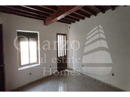 En venta amplia casa en Hinojal, Cáceres. photo 0