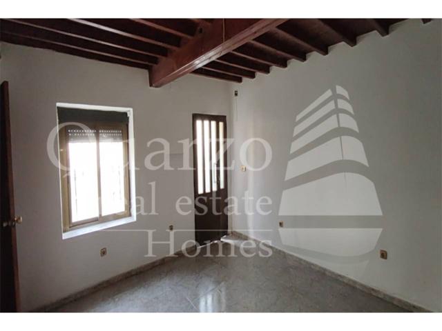 En venta amplia casa en Hinojal, Cáceres. photo 0