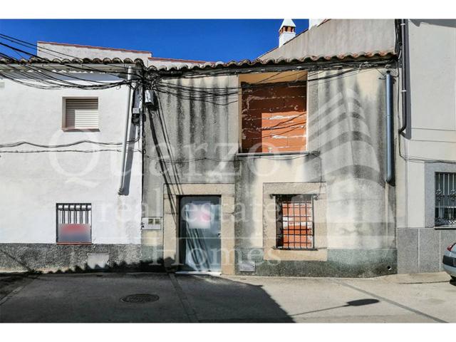 En venta fantástica casa de pueblo a reformar en Trujillo, Cáceres. photo 0