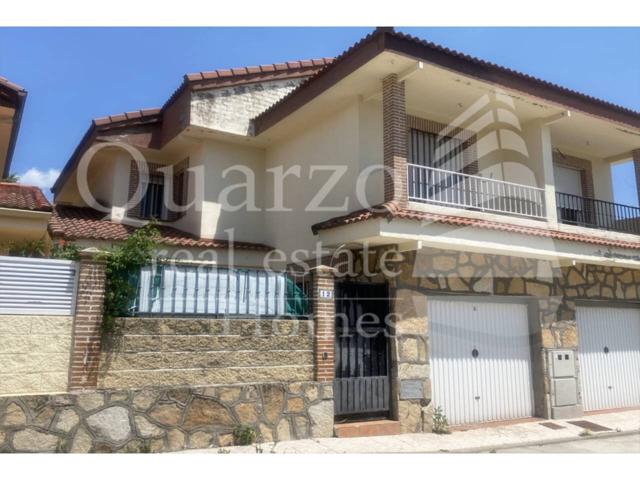 En venta espléndido chalet en Sotillo de la Adrada photo 0