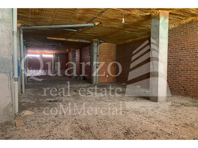 Venta de estupendo local comercial en Cuellar, Segovia. photo 0