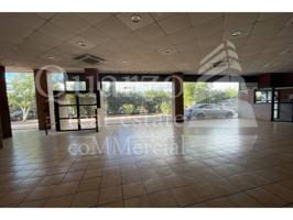 Venta de estupendo local comercial en Getafe photo 0