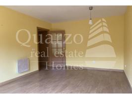 En venta estupendo piso en Arenas de San Pedro photo 0