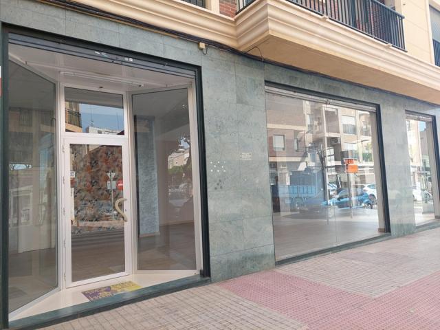 Se vende local reformado photo 0