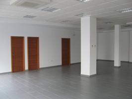 Local en venta en La Rinconada photo 0