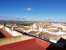 Casa adosada en venta en Castilleja del Campo photo 0