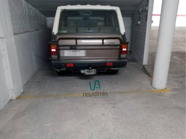 Parking en Av Artesa - La Bordeta photo 0