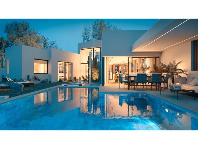 Chalet unifamiliar en venta en Cabopino-Reserva de Marbella photo 0