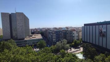 PRECIOSO ÁTICO CON TERRAZA Y 3 DORMITORIOS EN PASEO DE SAGASTA FRENTE AL CORTE INGLÉS photo 0