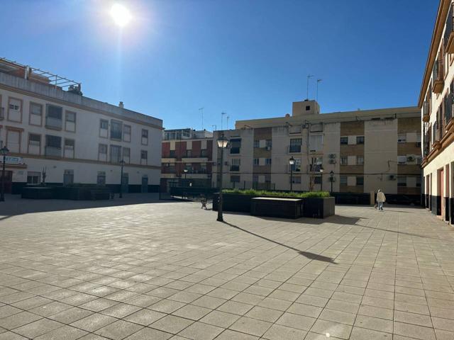 PLAZA DE GARAJE EN VENTA EN CL JUAN RABADAN photo 0