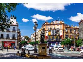 ¡¡OPORTUNIDAD DE INVERSION O PARA VIVIR EN PLENO CENTRO DE TRIANA!! PISO 3 DORMITORIOS 2º SIN ASCENSOR photo 0