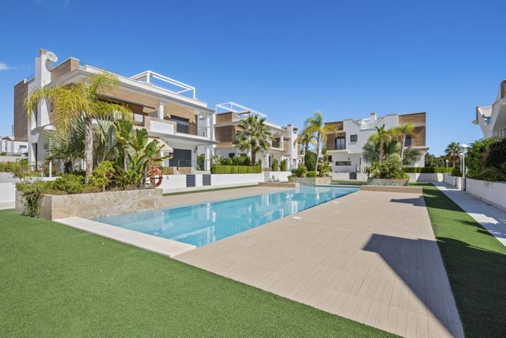 Unifamiliar Pareada En venta en Costa Blanca Sur, Ciudad Quesada photo 0