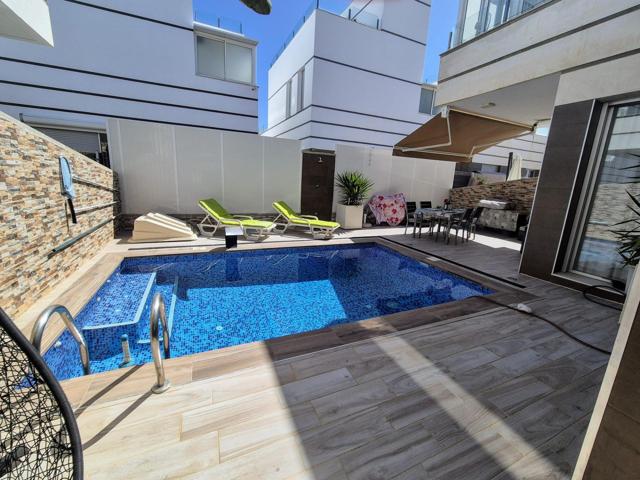 Espectacular chalet independiente photo 0