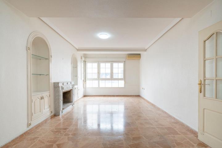 Piso En venta en Torrevieja, Torrevieja photo 0