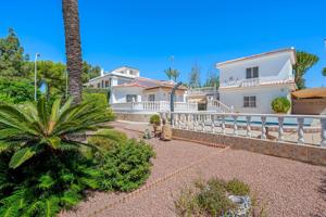 Casa En venta en Costa Blanca Sur, Los Montesinos photo 0