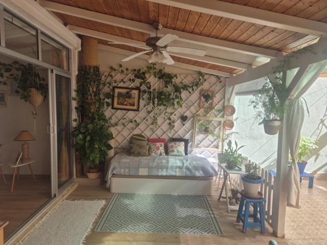 Fusion perfecta de Seguridad diseño y espacio exterior photo 0