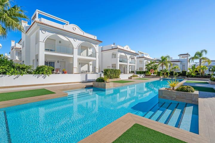 Unifamiliar Pareada En venta en Costa Blanca Sur, Ciudad Quesada photo 0