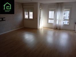 PISO REFORMADO EN LAS PISTAS CON TRASTERO photo 0
