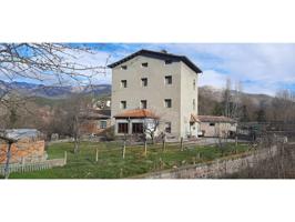 Encantadora Finca en Guardiola del Berguedà con vistas panorámicas de 7.120m2 photo 0