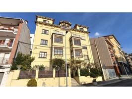 Edificio de 10 viviendas en Berga - Ideal para inversores photo 0