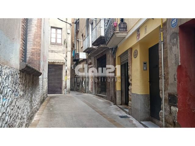 Local en alquiler en Berga photo 0