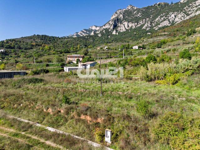 Terreny en venta en Berga photo 0