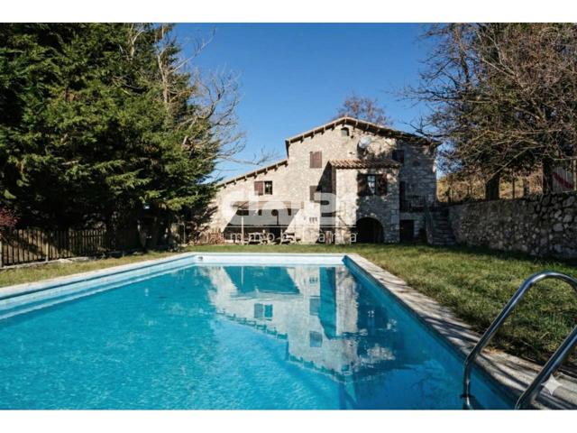 Casa en venta en Josa photo 0