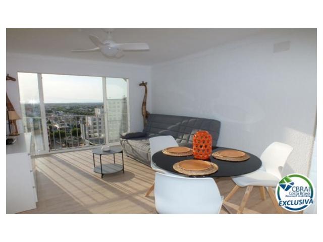 Piso En venta en Empuriabrava photo 0