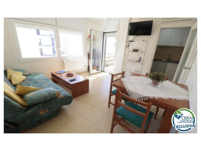 Piso En venta en Roses photo 0