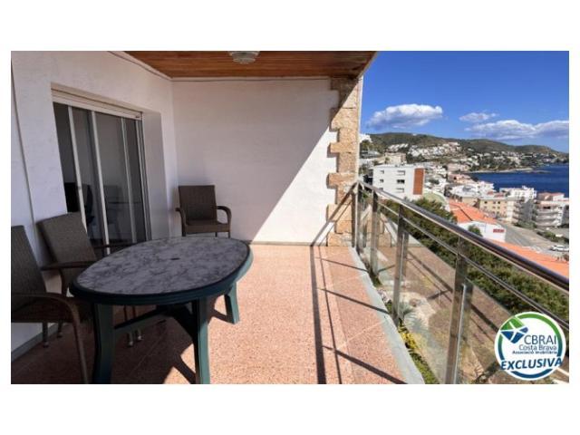 Piso En venta en Roses photo 0