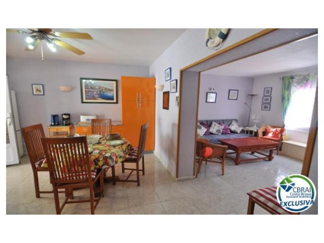 Casa En venta en Roses photo 0